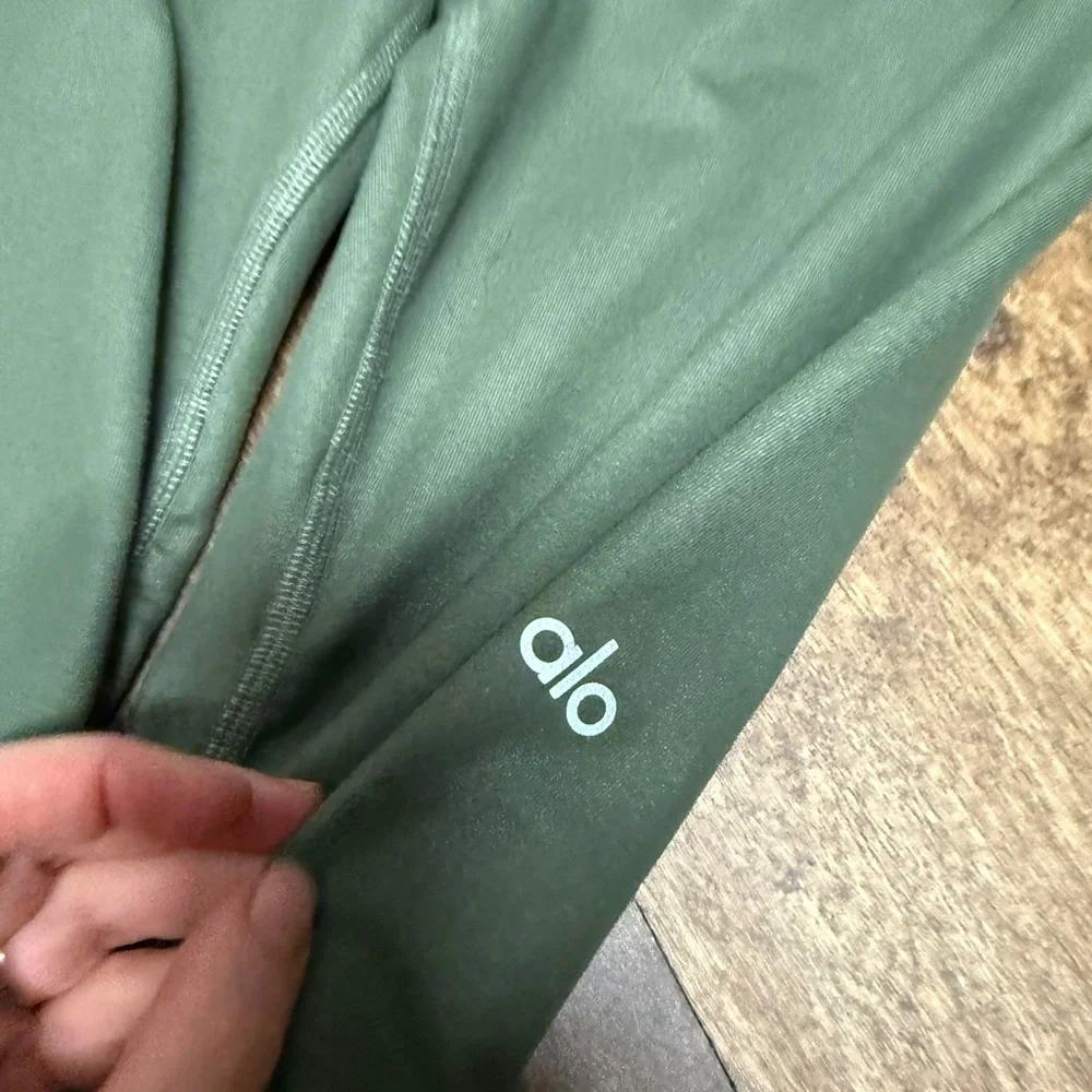 Alo leggings - Picture 3 of 3